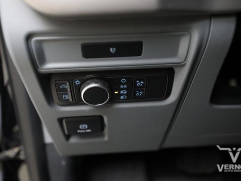Used 2022 Ford F150 XL w/ Equipment Group 101A High AWD/4WD image 15