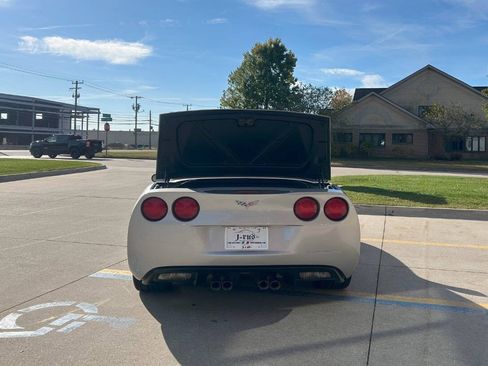 Used 2007 Chevrolet Corvette Convertible w/ Preferred Equipment Group image 15