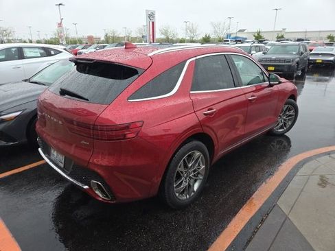 Used 2025 Genesis GV70 2.5T w/ Select Package image 3