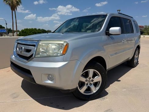 Used 2010 Honda Pilot EX image 10