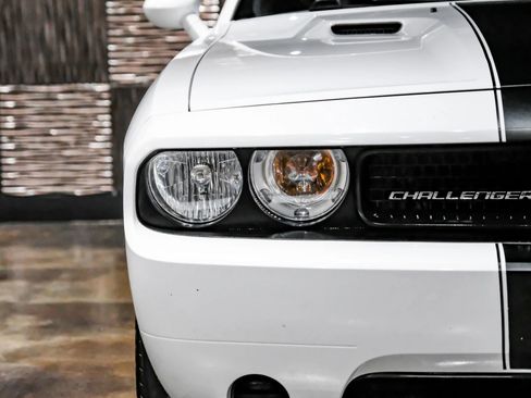 Used 2013 Dodge Challenger SRT8 Core image 34