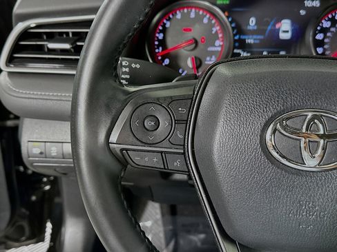 Used 2022 Toyota Camry XSE image 16