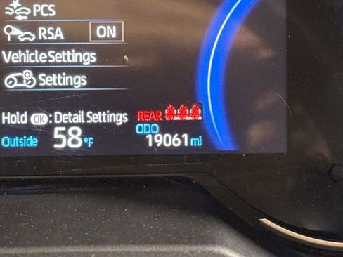 Certified 2025 Toyota RAV4 LE AWD/4WD image 32