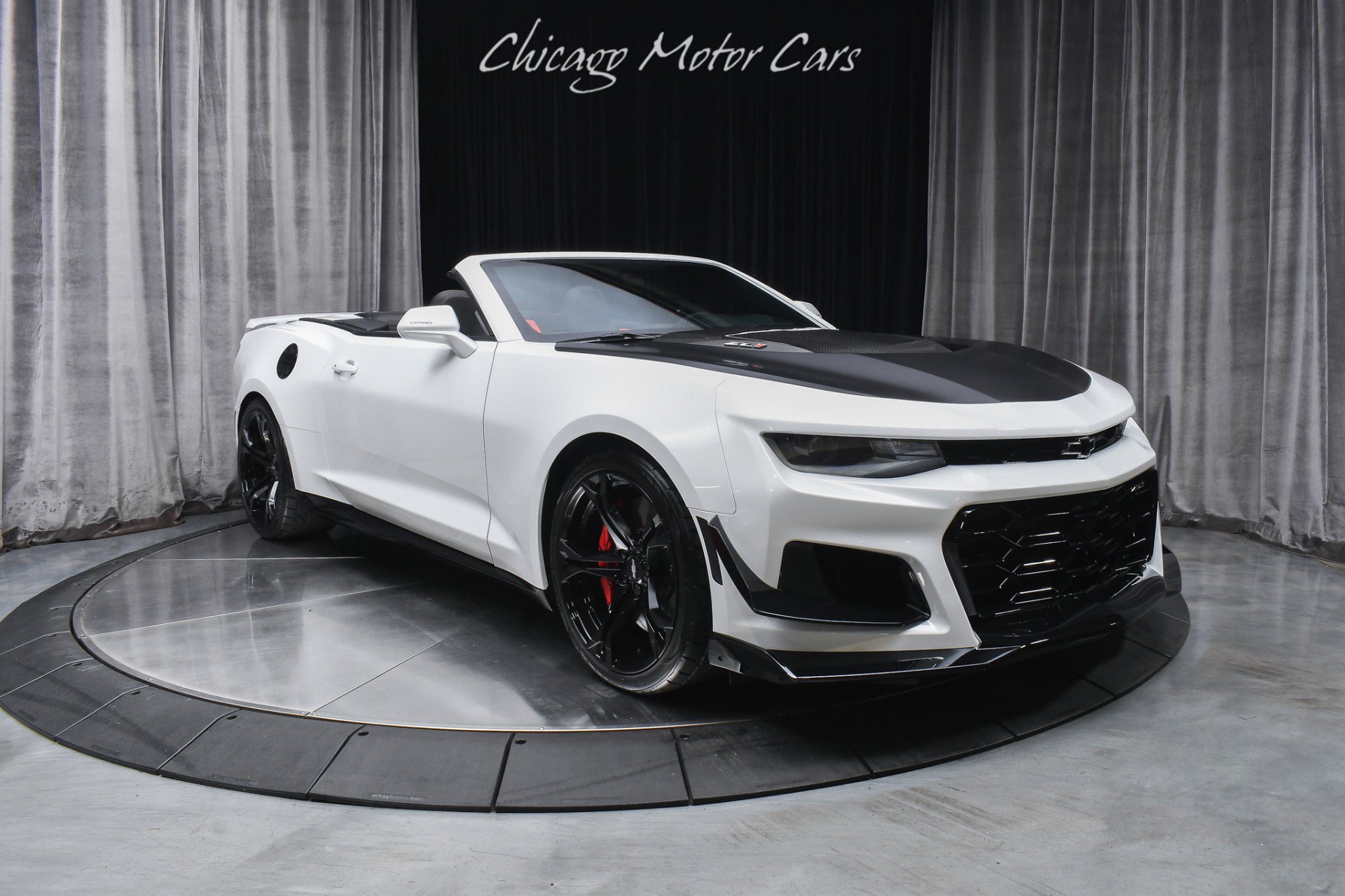 Used 2017 Chevrolet Camaro ZL1 RWD image 7
