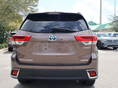 Used 2019 Toyota Highlander Limited image 7