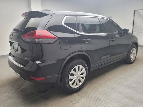 Used 2018 Nissan Rogue S AWD/4WD image 10