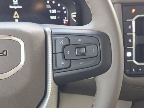 Used 2024 GMC Yukon XL Denali AWD/4WD image 30
