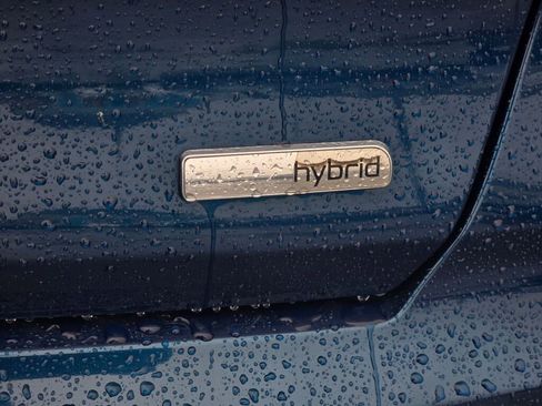 Used 2020 Kia Niro LXS image 15