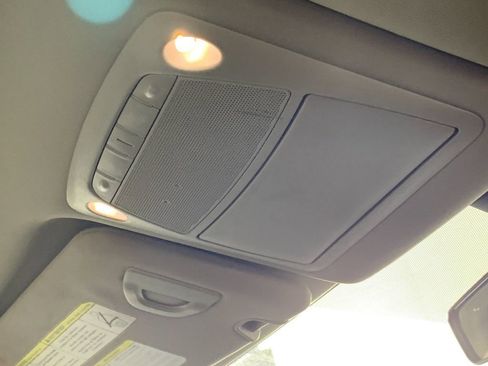 Used 2020 Nissan Rogue S image 27