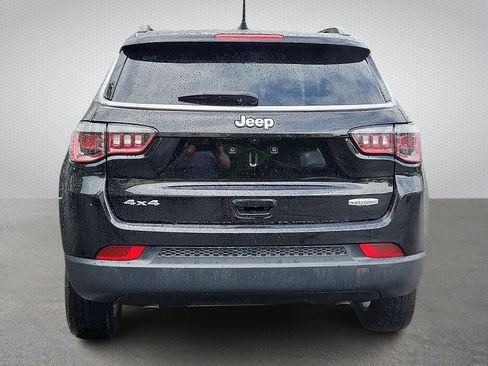 Certified 2025 Jeep Compass Latitude AWD/4WD image 5