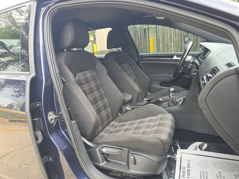 Used 2016 Volkswagen GTI S FWD image 10