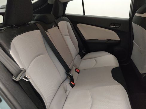 Used 2017 Toyota Prius Three FWD image 19