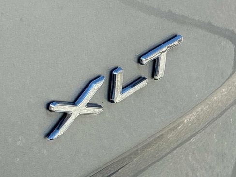 Used 2022 Ford Transit Connect XLT FWD image 16