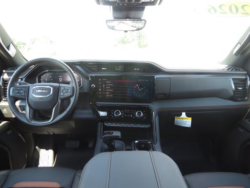 Used 2026 GMC Sierra 1500 AT4 w/ AT4 Premium Package AWD/4WD image 15