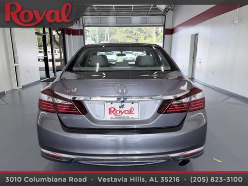 Used 2017 Honda Accord LX image 7