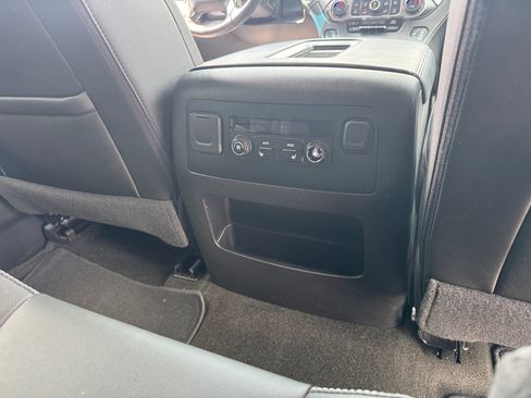 Used 2017 Chevrolet Tahoe LT w/ LT Signature Package image 19