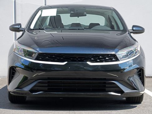Used 2023 Kia Forte LXS FWD image 6