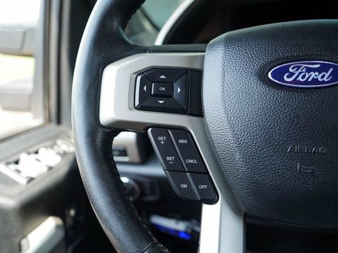 Used 2019 Ford F250 Lariat w/ Lariat Value Package AWD/4WD image 33