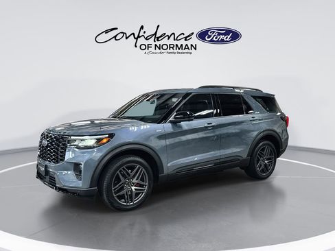 New 2026 Ford Explorer ST-Line w/ ST-Line Street Pack AWD/4WD image 4