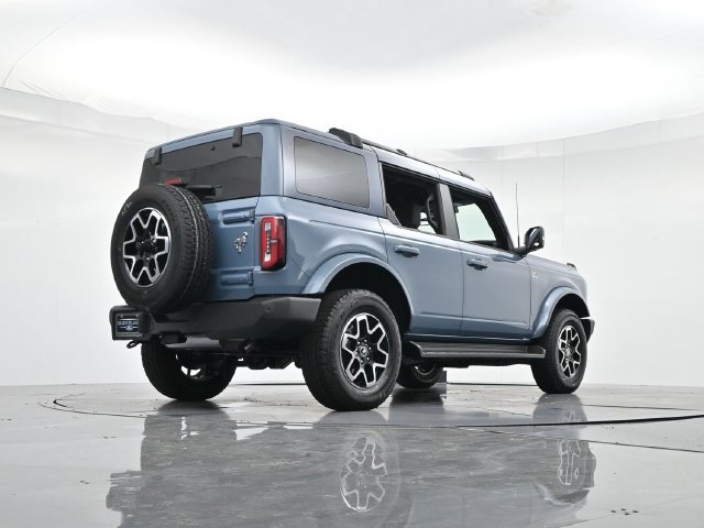 Used 2025 Ford Bronco Outer Banks AWD/4WD image 31