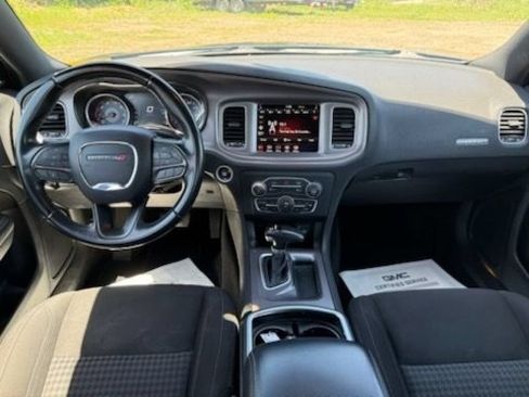 Used 2023 Dodge Charger SXT RWD image 21