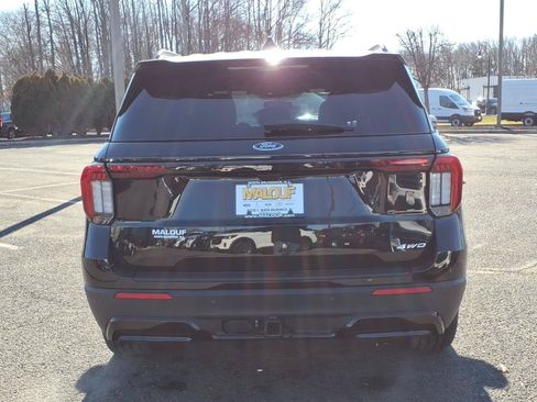 New 2026 Ford Explorer ST-Line w/ ST-Line Street Pack AWD/4WD image 5