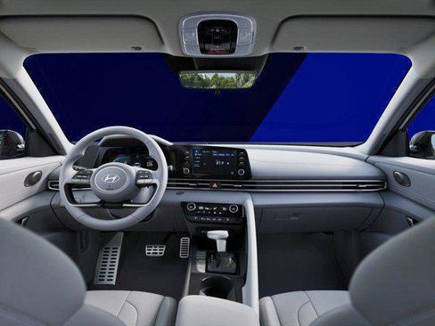 New 2026 Hyundai Elantra SEL Sport FWD image 11