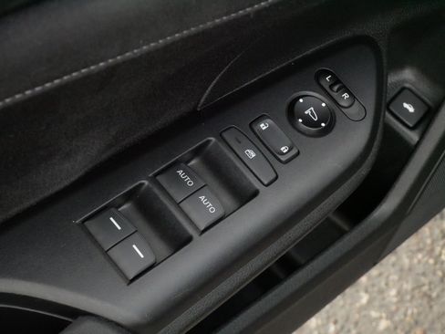 Used 2019 Honda Insight EX image 19