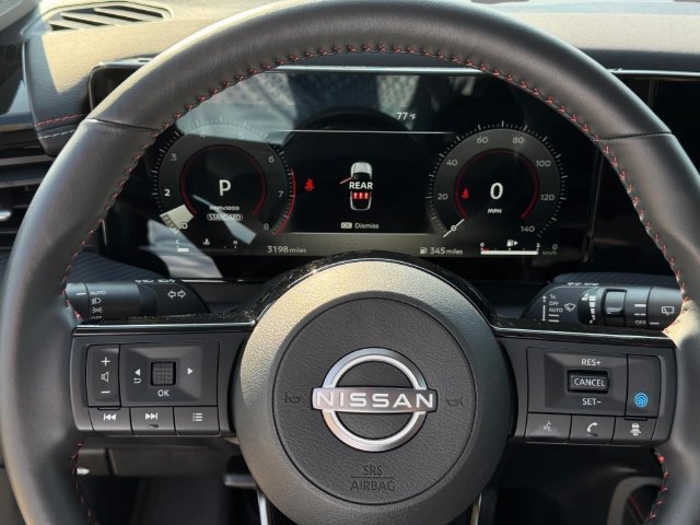 Certified 2025 Nissan Kicks SR w/ SR Premium Package AWD/4WD image 29