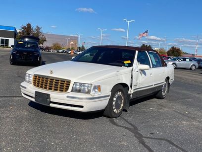 Used 1997 Cadillac De Ville Sedan w/ Comfort/Convenience Pkg