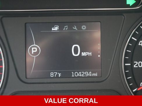 Used 2017 Kia Sorento AWD w/ LX Convenience Package image 24
