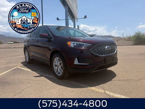 Used 2024 Ford Edge SEL AWD/4WD image 7
