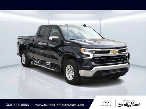 Used 2023 Chevrolet Silverado 1500 LT w/ Protection Package AWD/4WD image 3