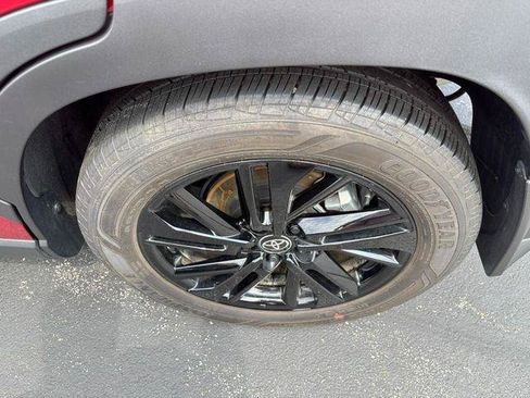Certified 2025 Toyota Corolla Cross AWD Hybrid w/ Moonroof Package image 7