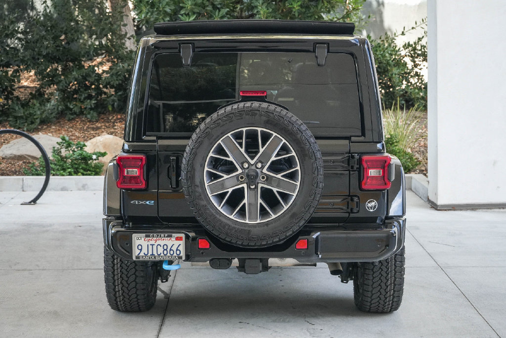 Used 2024 Jeep Wrangler High Altitude AWD/4WD image 5