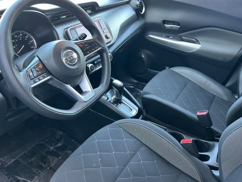Used 2020 Nissan Kicks SV image 12