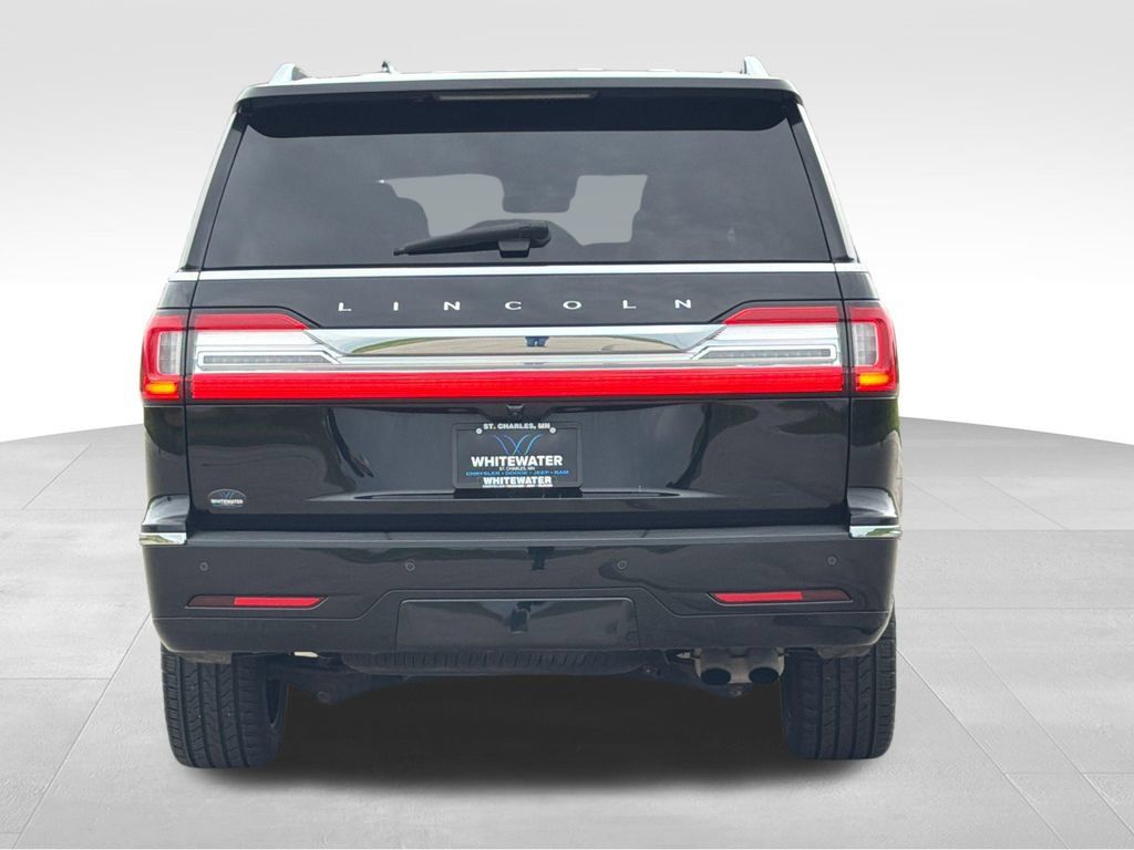 Used 2018 Lincoln Navigator Reserve w/ Technology Package AWD/4WD image 25