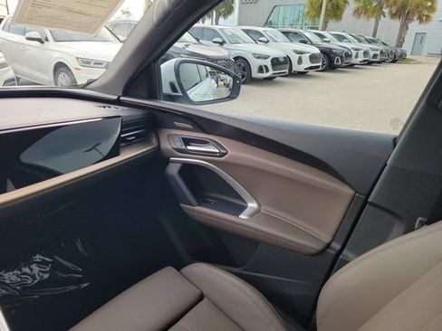 Certified 2025 Audi Q5 Premium w/ Premium Plus AWD/4WD image 14