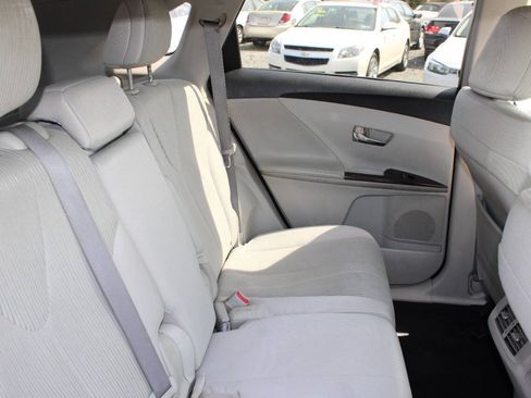 Used 2009 Toyota Venza FWD image 16