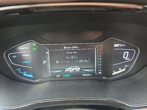 Used 2022 Kia Niro EX Premium FWD image 14