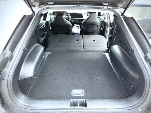Used 2023 Kia EV6 Light RWD image 31