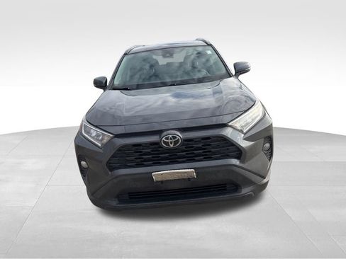 Used 2021 Toyota RAV4 XLE image 10