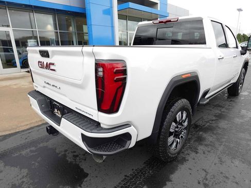 New 2025 GMC Sierra 2500 Denali AWD/4WD image 3