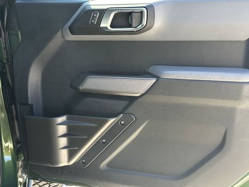 Used 2022 Ford Bronco Everglades image 15