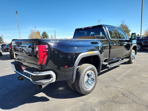 New 2026 GMC Sierra 3500 SLE w/ SLE Value Package image 4