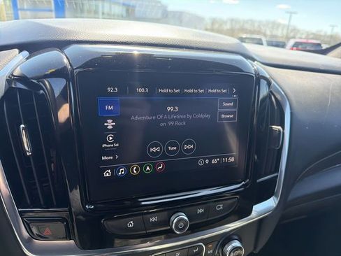 Used 2023 Chevrolet Traverse LT w/ LT Premium Package AWD/4WD image 13