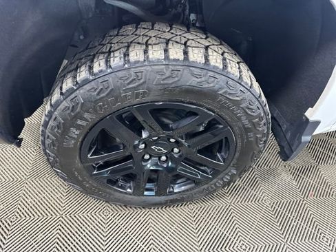 Used 2024 Chevrolet Silverado 1500 LT Trail Boss w/ Protection Package image 10