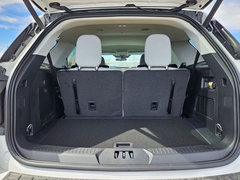 New 2026 Ford Explorer Active w/ Active Comfort Package RWD image 7