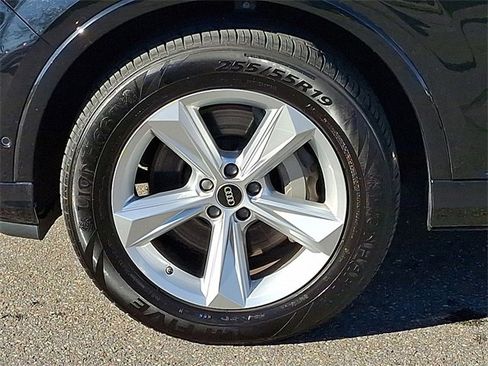 Used 2024 Audi Q7 2.0T Premium Plus image 30