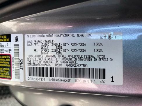 Used 2019 Toyota Tacoma SR w/ SX Package image 11